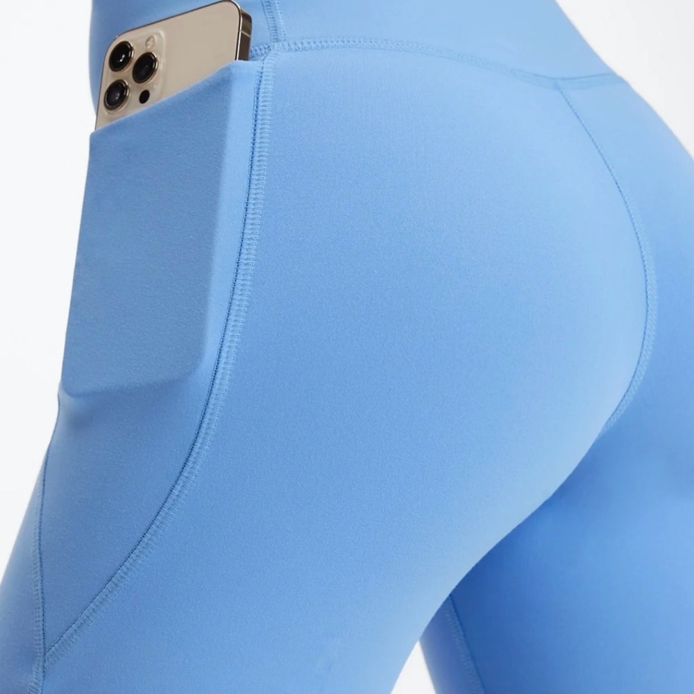 FABLETICS OASIS PureLuxe HW Crossover 6” shorts NWOT - Picture 3 of 7